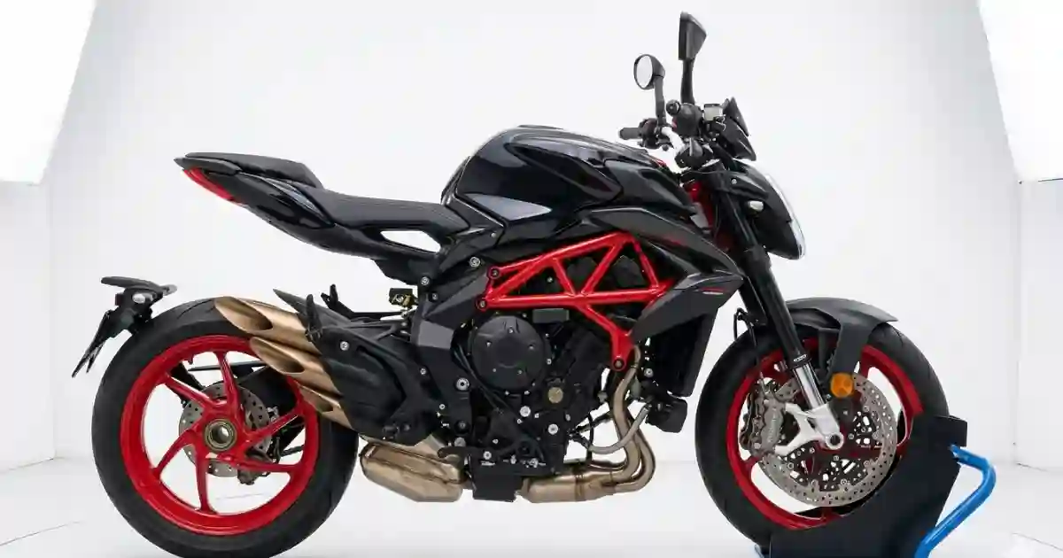 MV Agusta Brutale 800 Nero Carbonio: काली कार्बन फिनिश में इटालियन ब्यूटी ने मचाया तहलका, जानें नई डिटेल्स